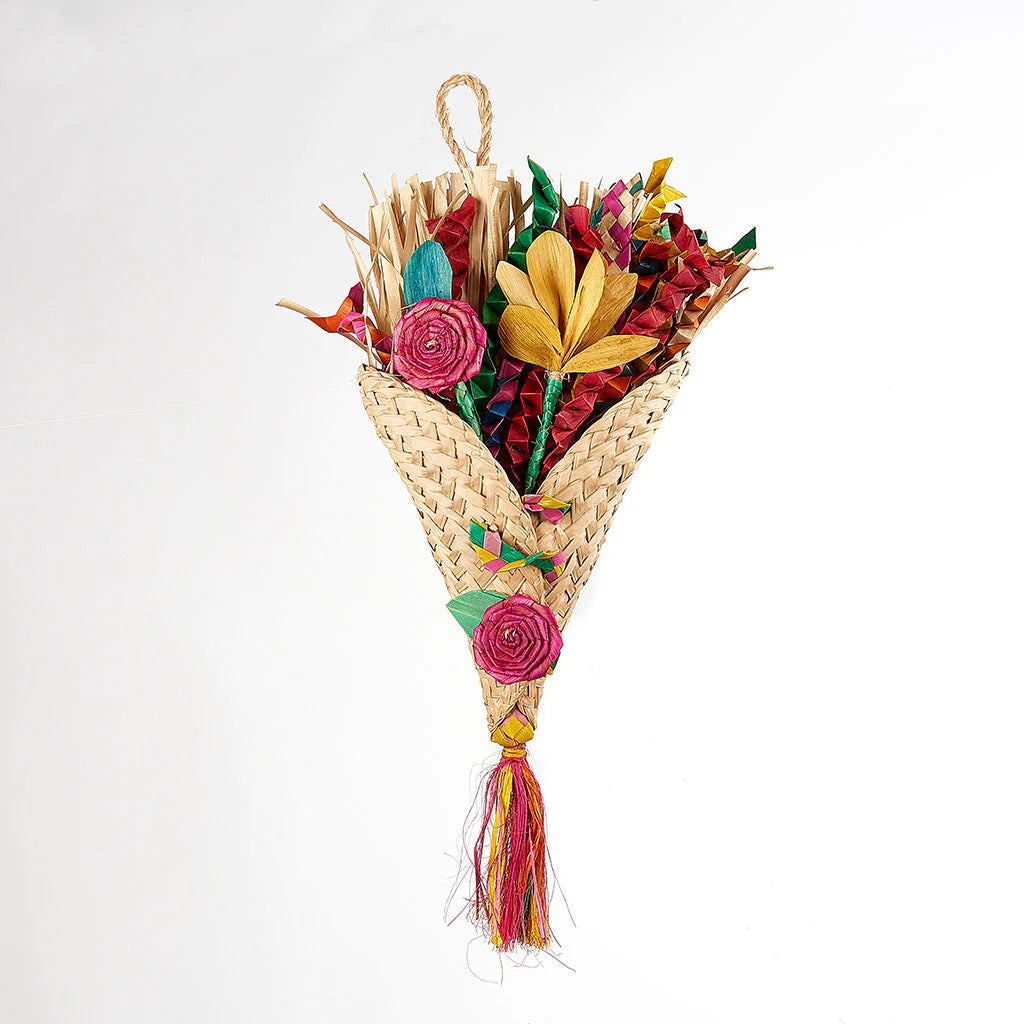 Flower bouquet for parrots, front 